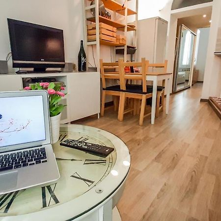 Altido Lovely 1-Br Flat With Easy Access To Centre มิลาน ภายนอก รูปภาพ