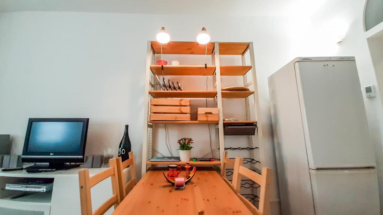 Altido Lovely 1-Br Flat With Easy Access To Centre มิลาน ภายนอก รูปภาพ